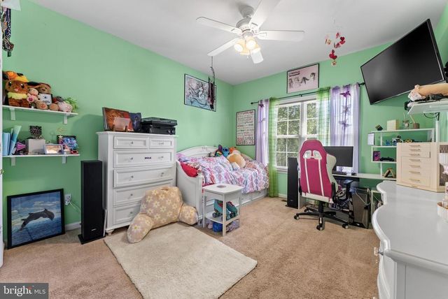 700 FOX CHASE ST, Warrenton, VA 20186