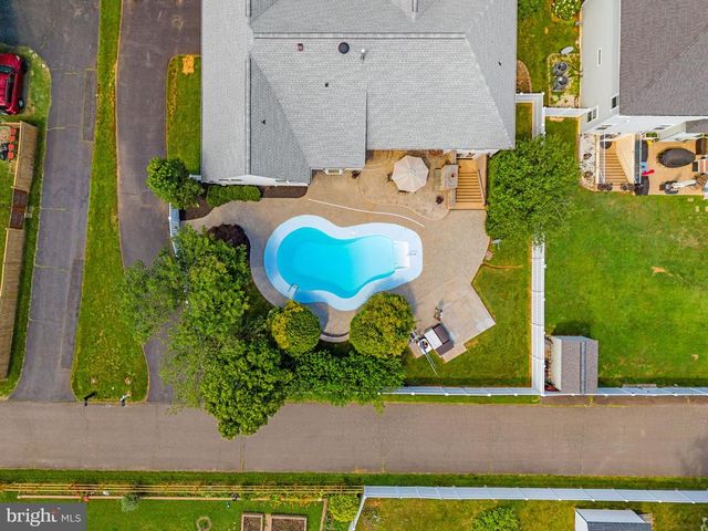700 FOX CHASE ST, Warrenton, VA 20186