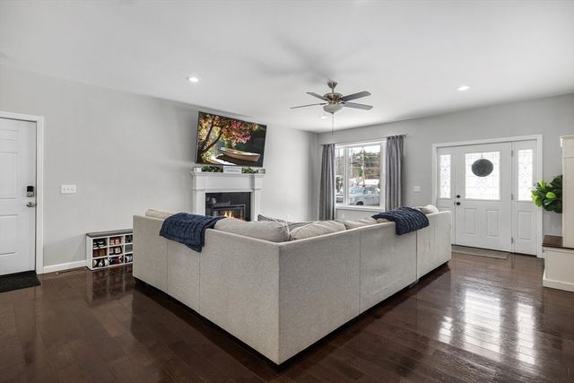 980 Center Street, Ludlow, MA 01056