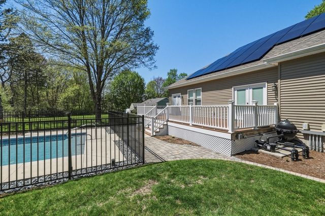 980 Center Street, Ludlow, MA 01056