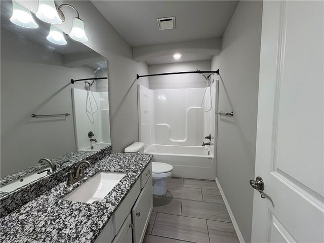 861 Lakeview Drive, Centerton, AR 72719