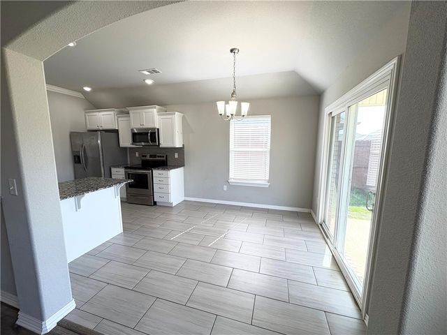 861 Lakeview Drive, Centerton, AR 72719