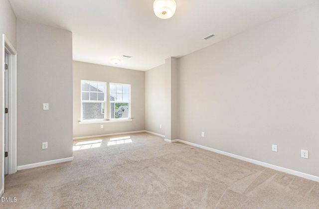 596 Grand Central Station, Apex, NC 27502