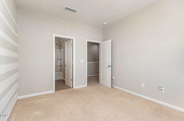 596 Grand Central Station, Apex, NC 27502