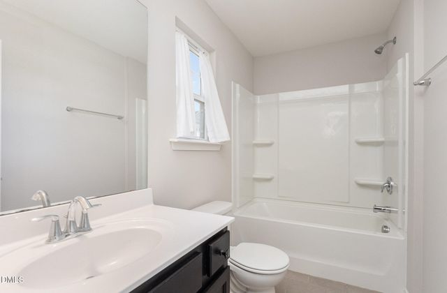 596 Grand Central Station, Apex, NC 27502