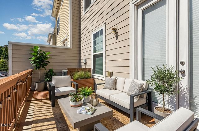 596 Grand Central Station, Apex, NC 27502