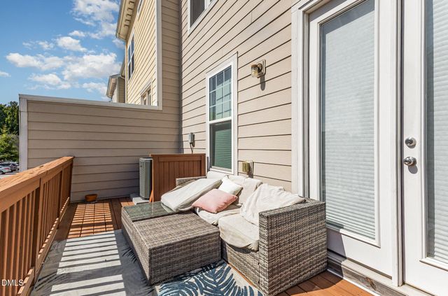 596 Grand Central Station, Apex, NC 27502