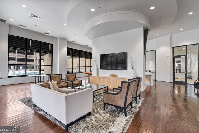 3040 Peachtree Road NW 1513, Atlanta, GA 30305