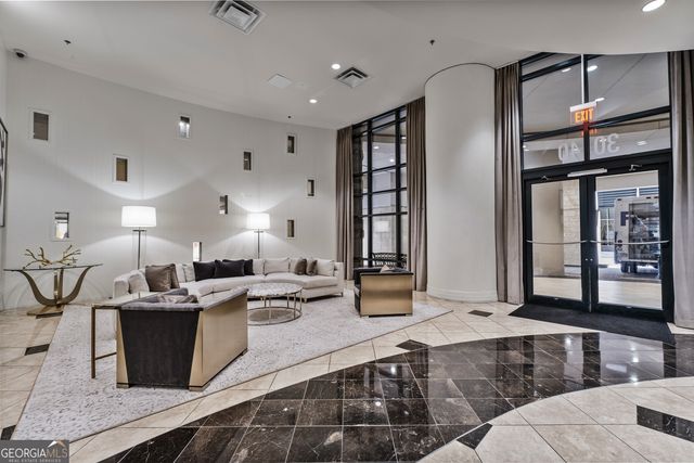 3040 Peachtree Road NW 1513, Atlanta, GA 30305