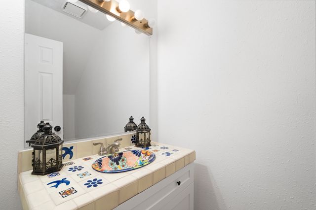 1518 Avenida de las Americas, Santa Fe, NM 87507
