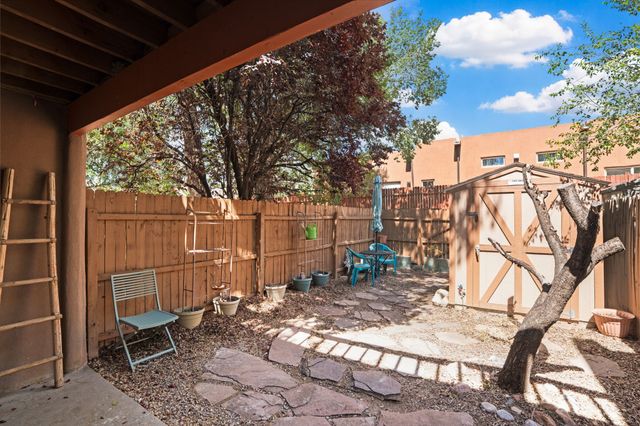 1518 Avenida de las Americas, Santa Fe, NM 87507