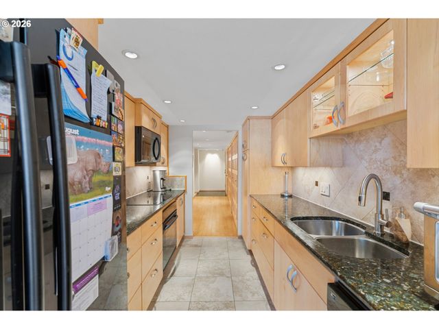 600 Se MARION St 109, Portland, OR 97202