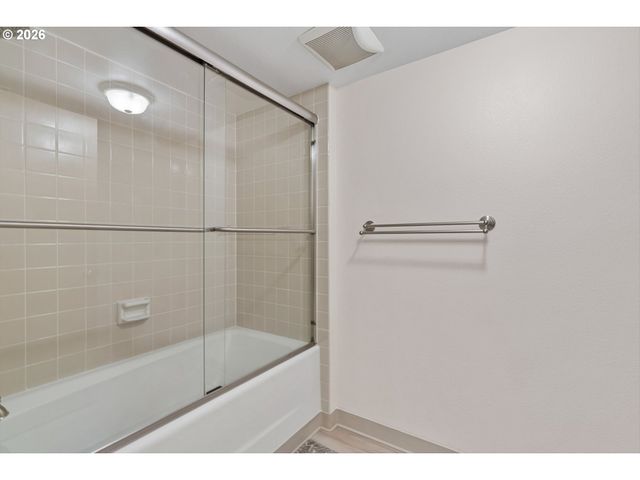 600 Se MARION St 109, Portland, OR 97202