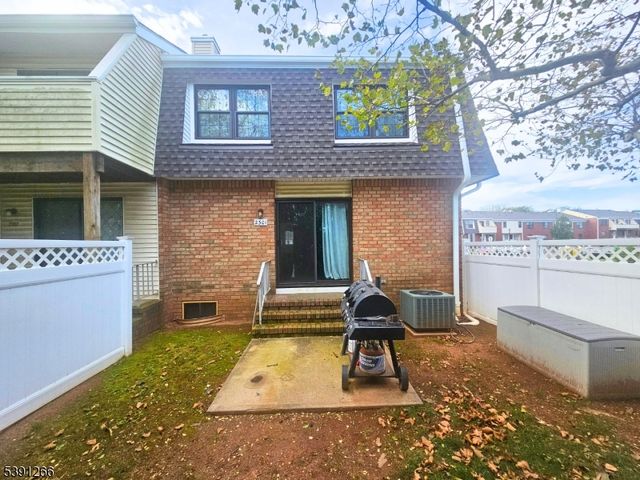 2301 Trafalgar Sq, Hillsborough Twp., NJ 08844