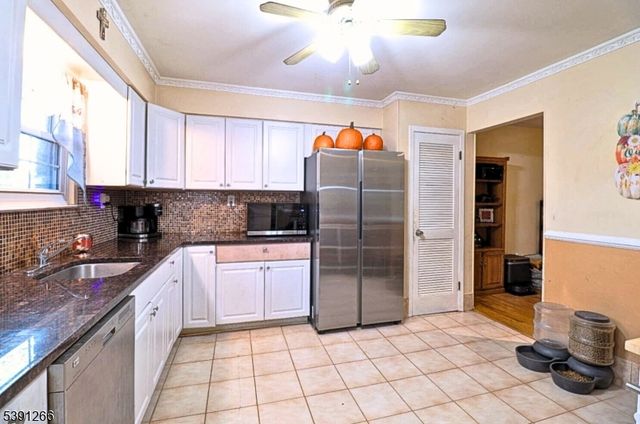 2301 Trafalgar Sq, Hillsborough Twp., NJ 08844