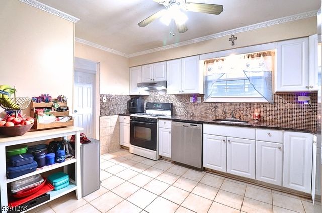 2301 Trafalgar Sq, Hillsborough Twp., NJ 08844