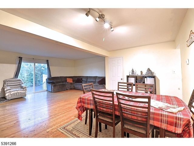 2301 Trafalgar Sq, Hillsborough Twp., NJ 08844