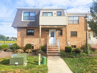 2301 Trafalgar Sq, Hillsborough Twp., NJ 08844