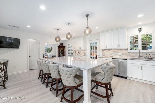 2280 OAK FOREST Drive, Jacksonville Beach, FL 32250