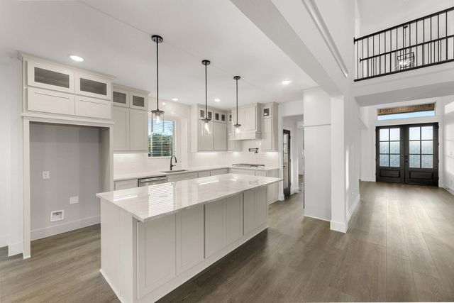 230 Broadmoor Lane, Ovilla, TX 75154