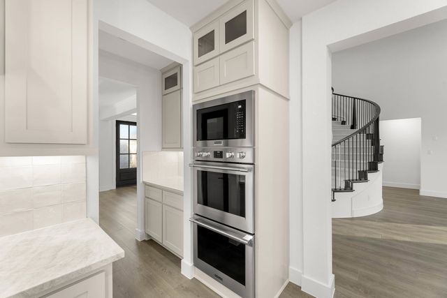 230 Broadmoor Lane, Ovilla, TX 75154