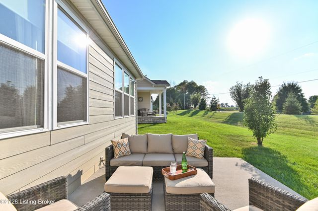 14402 McKinley Ridge Dr, Louisville, KY 40245