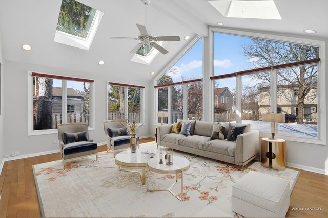 1161 Parker Lane, Buffalo Grove, IL 60089