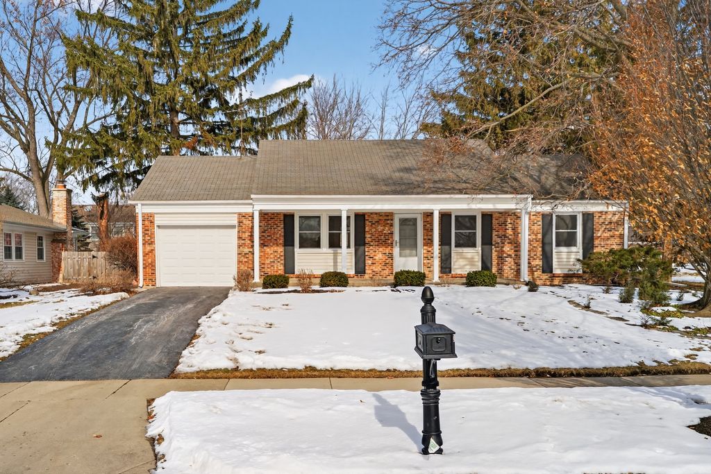 1161 Parker Lane, Buffalo Grove, IL 60089