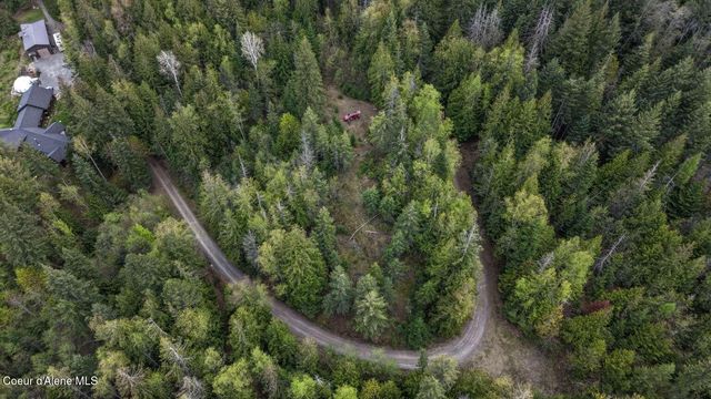 89 Lynx Run RD, Sagle, ID 83860