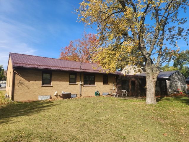 45 Locust Street, Prophetstown, IL 61277