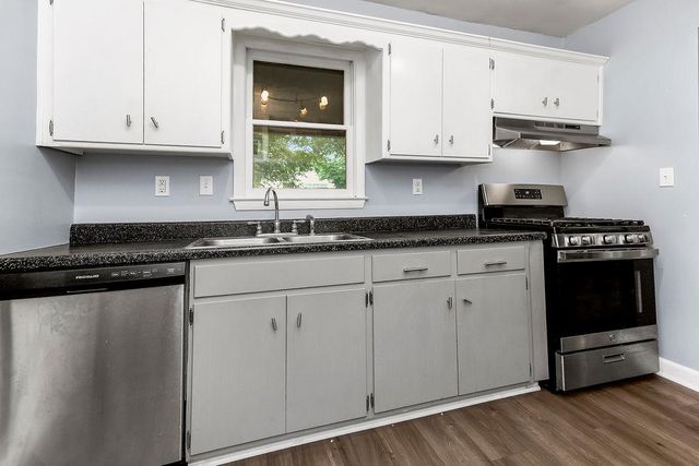 11410 E 25th Street S, Independence, MO 64052