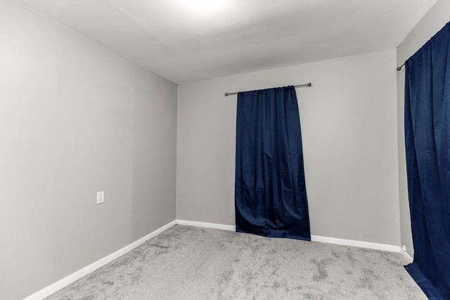 11410 E 25th Street S, Independence, MO 64052