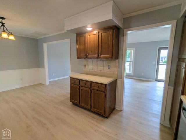 327 Sagewood Drive, Jonesboro, AR 72405