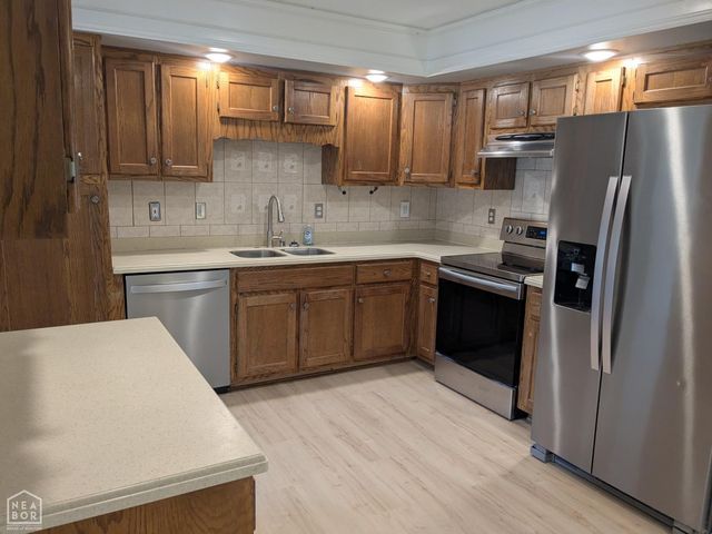 327 Sagewood Drive, Jonesboro, AR 72405