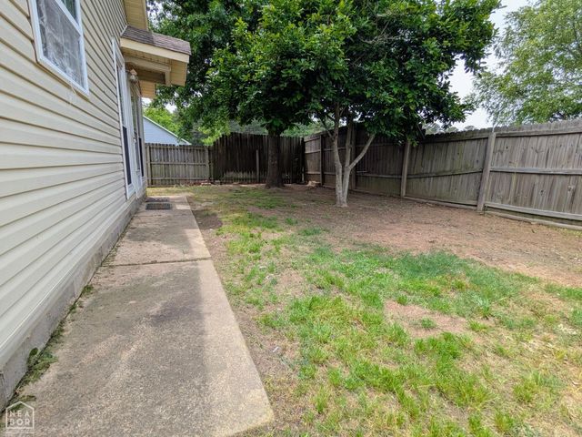 327 Sagewood Drive, Jonesboro, AR 72405