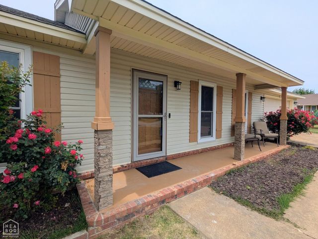 327 Sagewood Drive, Jonesboro, AR 72405