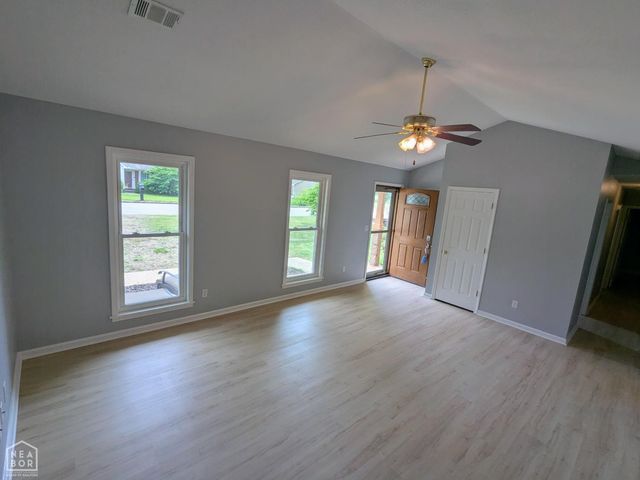 327 Sagewood Drive, Jonesboro, AR 72405