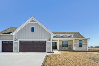 9902 N Migratory LANE, Mequon, WI 53097