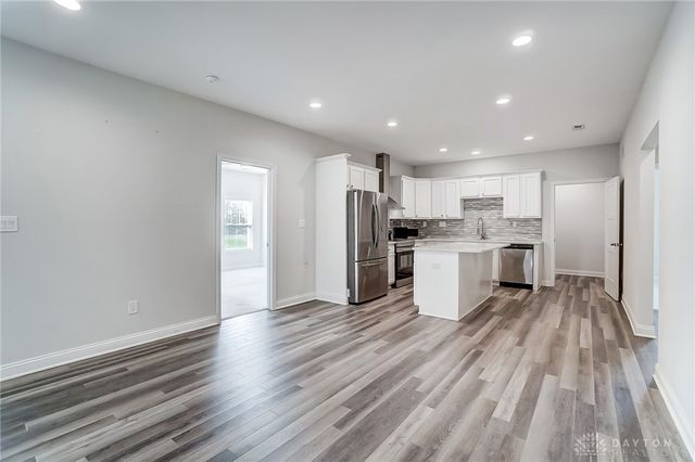 567 Golden Maple Avenue, Brookville, OH 45309
