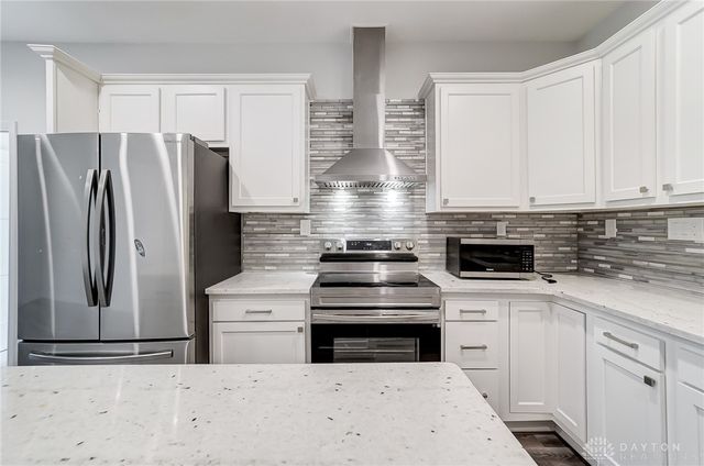 567 Golden Maple Avenue, Brookville, OH 45309