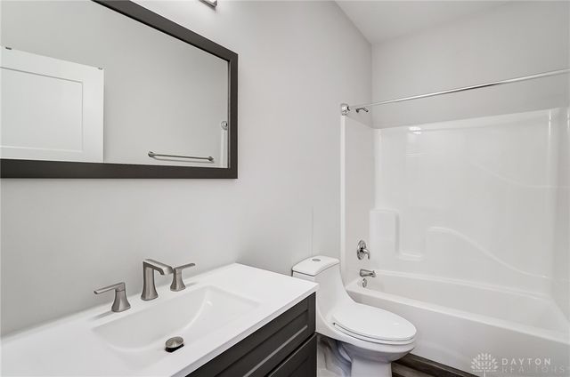 567 Golden Maple Avenue, Brookville, OH 45309