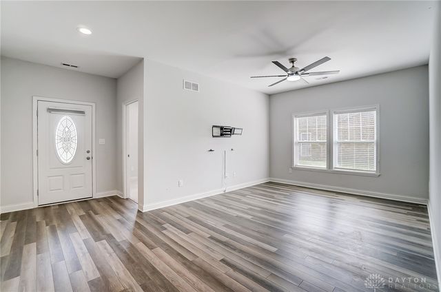 567 Golden Maple Avenue, Brookville, OH 45309
