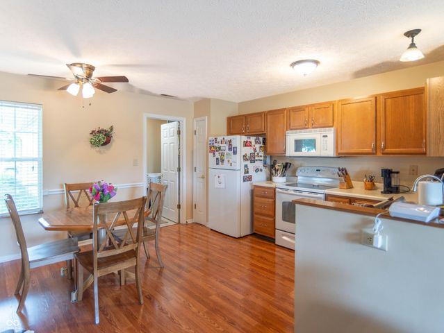 2254 Canvasback, Indianapolis, IN 46234
