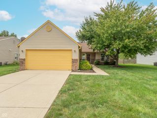 2254 Canvasback, Indianapolis, IN 46234