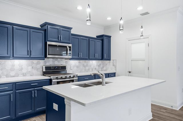 496 Garden Gate Lane, Lewis Center, OH 43035