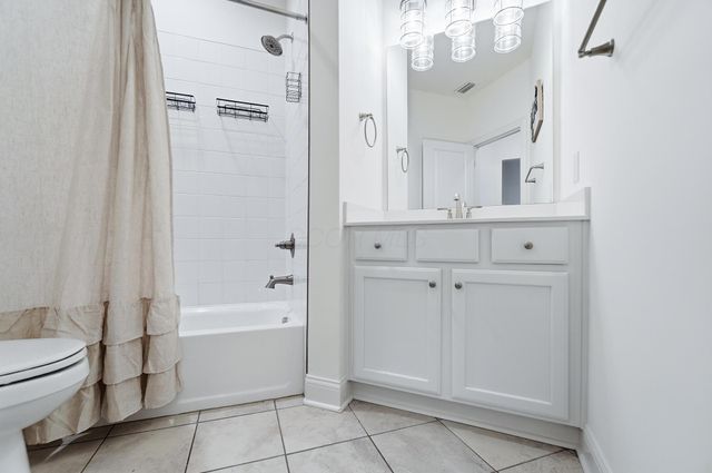 496 Garden Gate Lane, Lewis Center, OH 43035