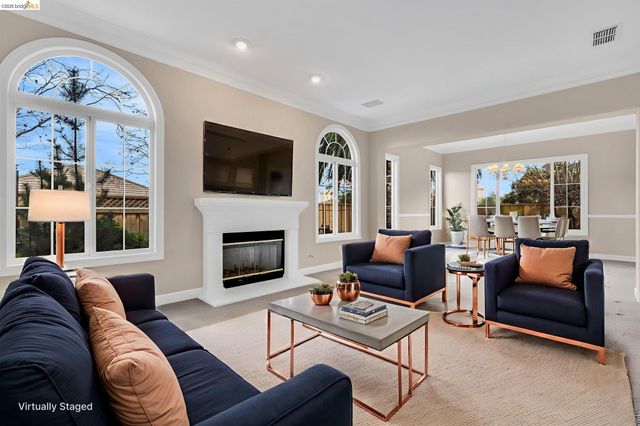 5 Circle E Ranch Pl, San Ramon, CA 94583