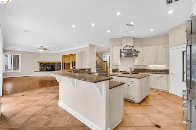 5 Circle E Ranch Pl, San Ramon, CA 94583