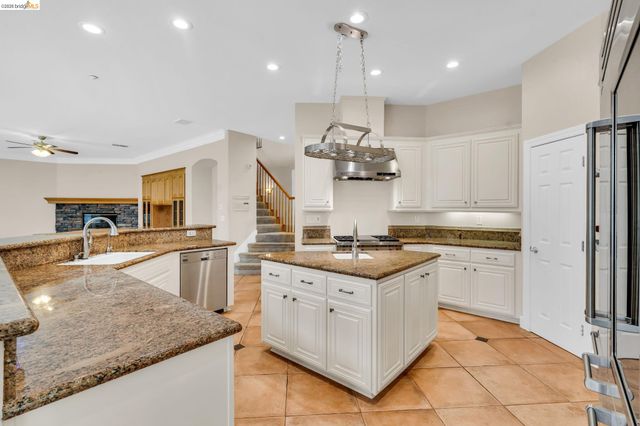 5 Circle E Ranch Pl, San Ramon, CA 94583