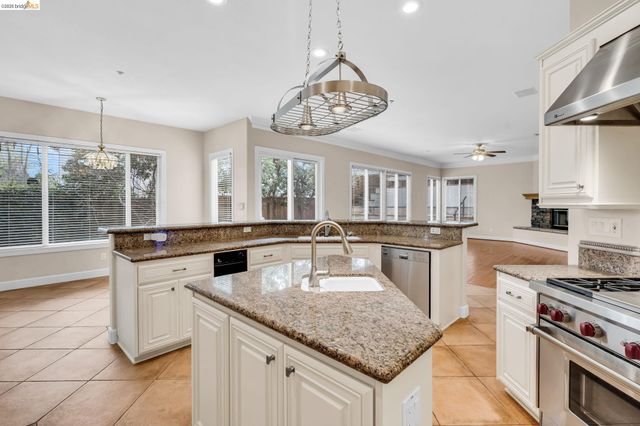 5 Circle E Ranch Pl, San Ramon, CA 94583